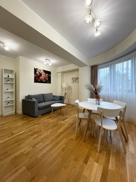 Ultracentral, Piata Unirii, Regina Maria, 3 camere lux, decomandat